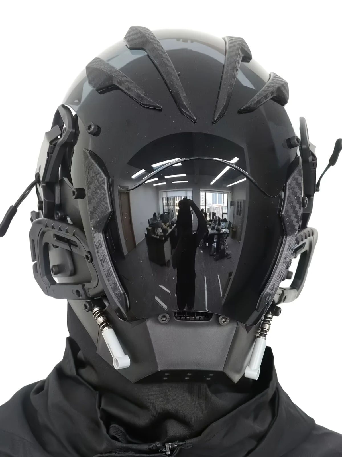Футуристическая маска в стиле  – обзор и цена Cosplay Prop Designer